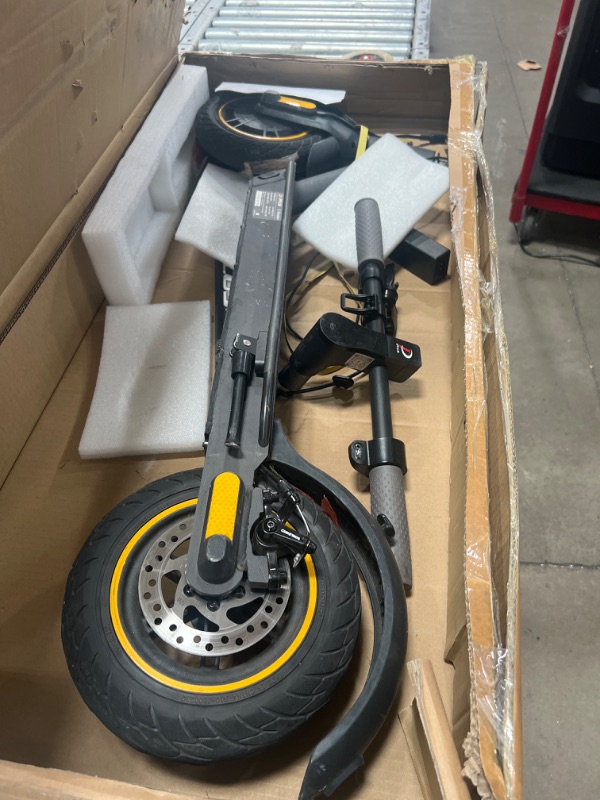 Photo 3 of 1PLUS Electric Scooter 10" Solid Tires 500W Motor 19 Mph Speed Commuter E Scooter for Adults,Long-Range Battery,Smart,Foldable Commuting and Portable
