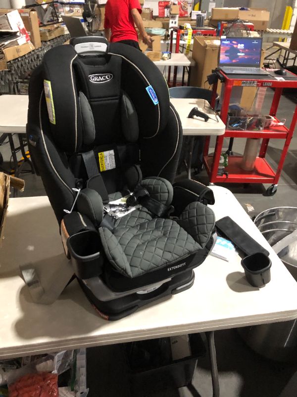 Photo 2 of Graco Extend2Fit 3 in 1 Car Seat | Ride Rear Facing Longer with Extend2Fit, featuring TrueShield Side Impact Technology, Ion , 20.75x19x24.5 Inch (Pack of 1) 3-in-1 Ion