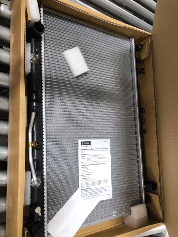 Photo 1 of Denso 221-0513 Radiator