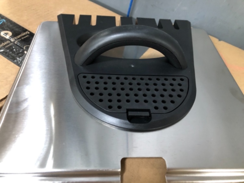 Photo 5 of * item does not turn on * sold for parts *
Secura 1700-Watt Stainless-Steel Triple Basket Electric Deep Fryer with Timer Free Extra Odor Filter, 4L/17-Cup