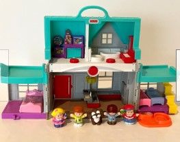 Photo 1 of Fisher Price Little People Big Helpers Home Play House 2017 Mattel Light Sounds