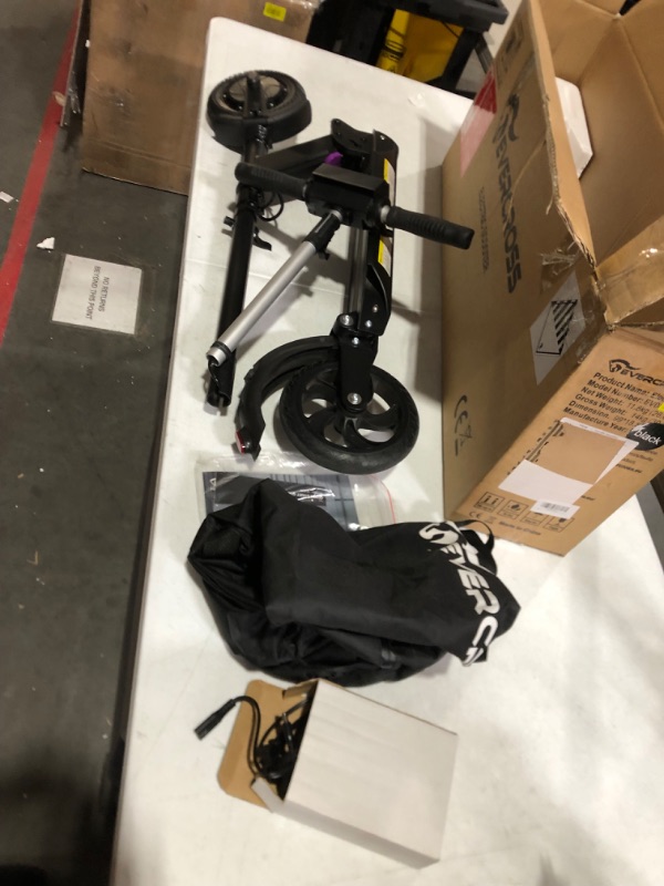 Photo 4 of ***NONFUNCTIONAL - DOES NOT TURN ON OR CHARGE - FOR PARTS***
EVERCROSS EV08E Electric Scooter