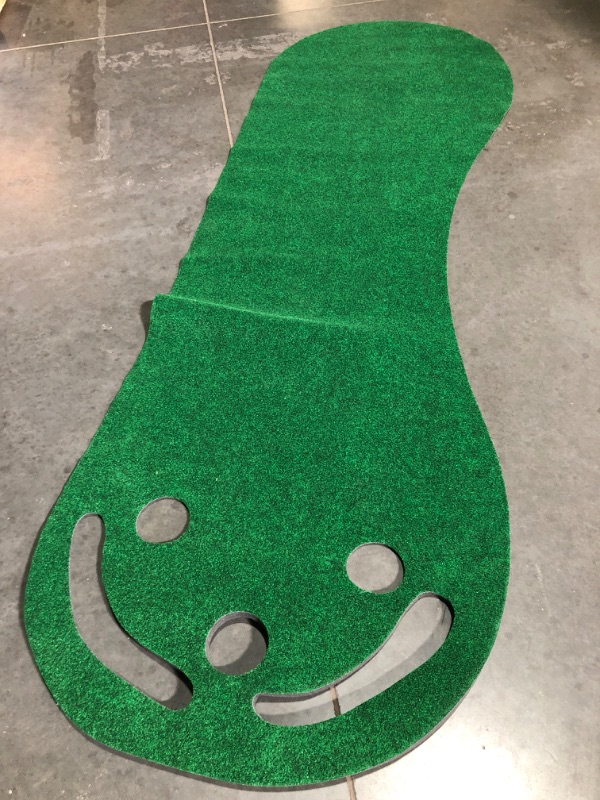 Photo 1 of * used item * 8 foot 5 inches *
SOFT GREEN PAD FAKE LIKE GRASS