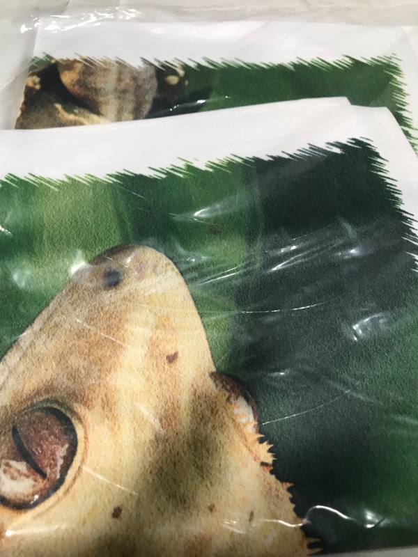 Photo 2 of 3D Rose New Caledonian Crested Gecko Lizard-Na02 Mpr0086-Maresa Pryor Design Pillowcase, 16" x 16"