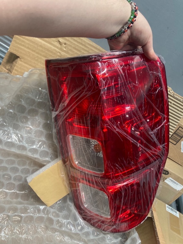 Photo 3 of MZORANGE Brake Tail Light Rear Lamp For Ford ranger 2019 2020 2021 2022 (Right Passenger Side)