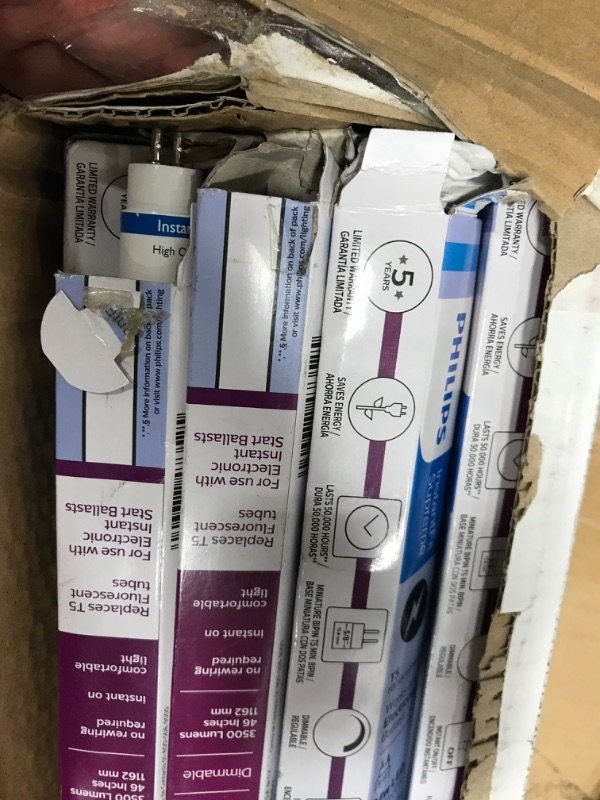 Photo 3 of Philips LED Dimmable InstantFit 4-Foot T5 Tube Bulb, 3500 Lumen, Daylight (5000K), 24W=54W, Minatare Bi-Pin G5 Base, 10-Pack Daylight 10 Count (Pack of 1) T5 54 W