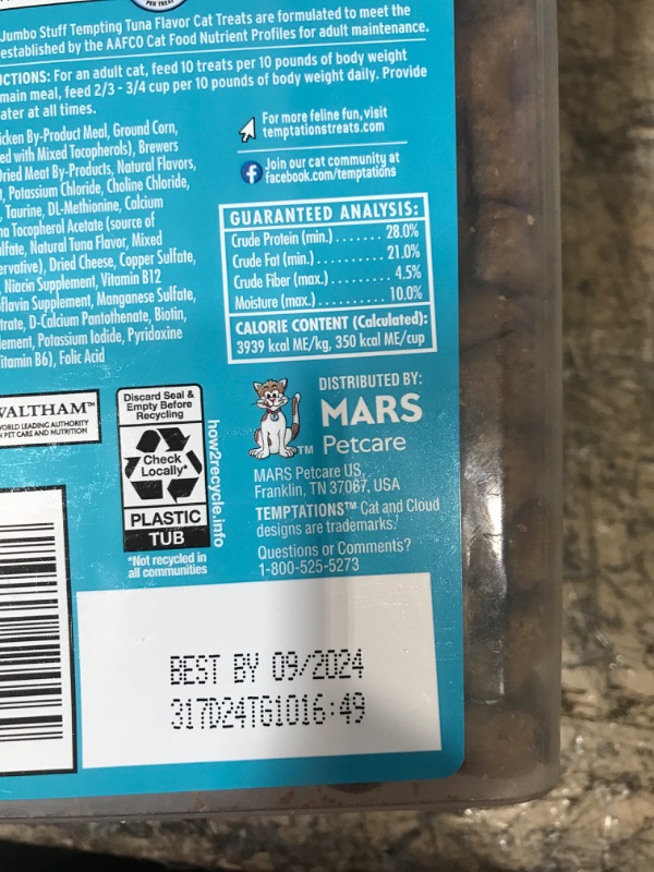 Photo 3 of ***EXP DATE 09/2024*** TEMPTATIONS Jumbo Stuff Crunchy and Soft Cat Treats, Tempting Tuna Flavor, 14 oz. Tub 14 Ounce (Pack of 1)