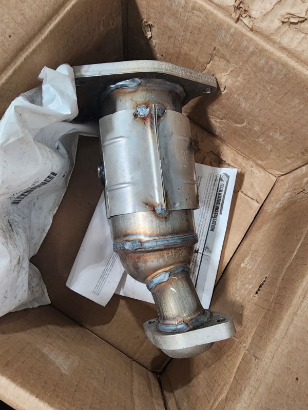 Photo 3 of Dorman 679-535 Rear Pre-Catalytic Converter - Not CARB Compliant Compatible with Select Ford / Lincoln Models (Made in USA)