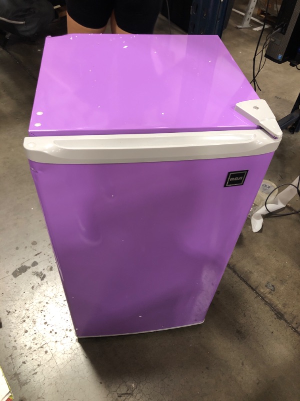 Photo 2 of RCA RFR321-PURPLE 3.2 Cu Ft Compact Fridge, Mini Refrigerator, Purple Purple Refrigerator