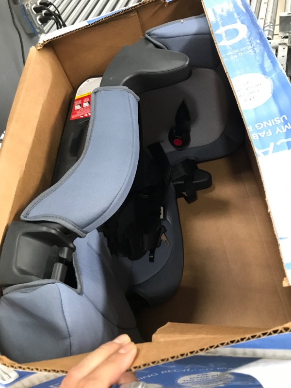 Photo 2 of Cosco Finale DX 2-in-1 Booster Car Seat, Extended Use: Forward-Facing, Belt-Positioning Booster in Organic Waves