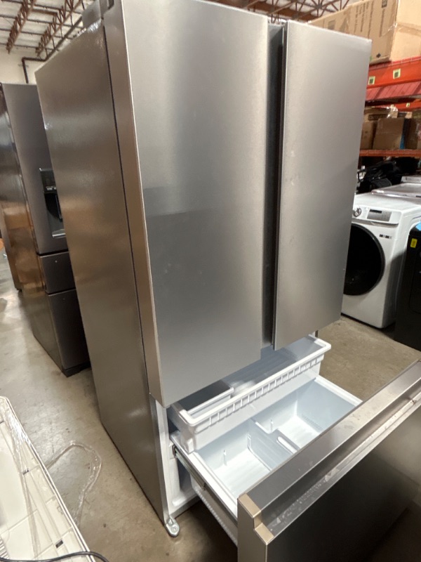 Photo 6 of Hisense 26.6-cu ft French Door Refrigerator with Ice Maker (Fingerprint Resistant Stainless Steel) ENERG