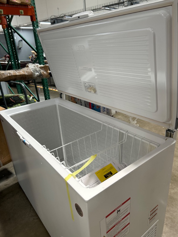 Photo 5 of SEE NOTES-Whirlpool Garage-Ready 16-cu ft Manual Defrost Chest Freezer with Temperature Alarm (White