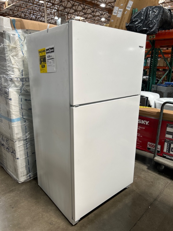 Photo 2 of SEE NOTES-Whirlpool 20.5-cu ft Top-Freezer Refrigerator (White)