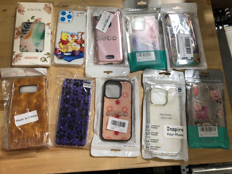 Photo 1 of 10 ITEMS, ASSORTED PHONE BUNDLE