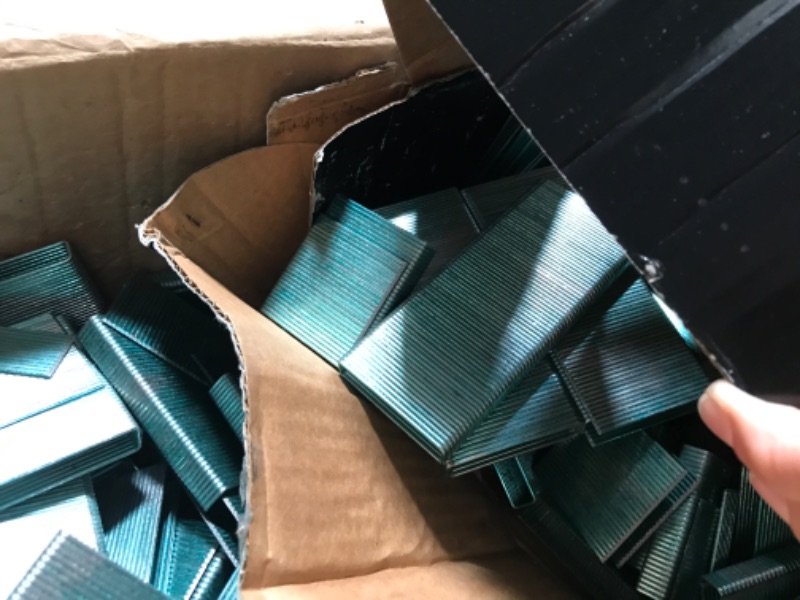 Photo 3 of **USED**
Metabo HPT 16 Gauge Galvanized Standard Crown Staples for N5008AC2, 7/16-Inch x 1-3/4-Inch, 10000 Count (11205HHPT)