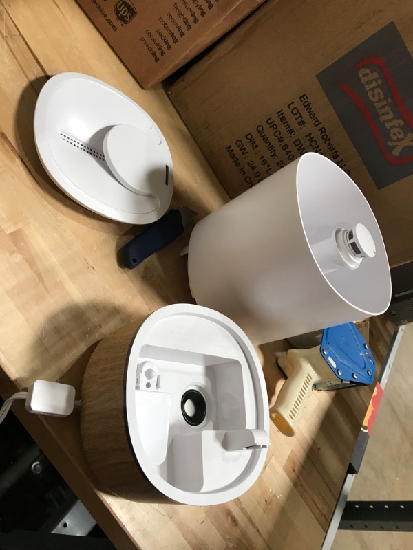 Photo 1 of **USED**
Safety 1st Connected Smart Humidifier — 1 Gallon (3.8L) Tank Size, Cool Mist Humidifier with Hygrometer and Nightlight, and Whisper Quiet for Baby Bedroom, Nursery, iOS and Android Compatible