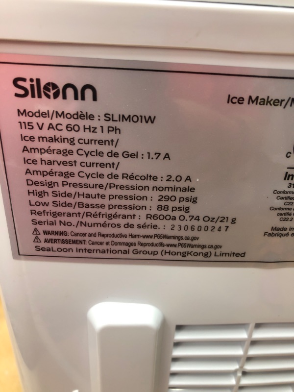 Photo 6 of * item works * damaged * lid broke off *
Silonn Ice Makers Countertop 9 Bullet Ice Cubes Ready in 6 Minutes, 26lbs in 24Hrs Portable Ice Maker Machine 