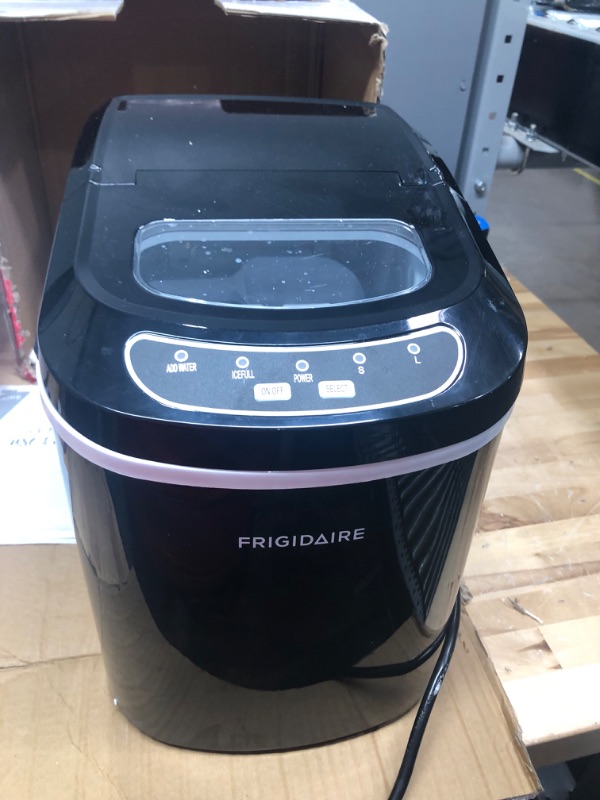 Photo 3 of ***PARTS ONLY** FRIGIDAIRE EFIC101-BLACK Portable Compact Maker, 26 lb per Day, Ice Making Machine, Black Black Ice Maker