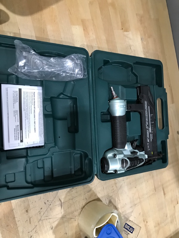 Photo 2 of ****USED OPEN BOX MAY BE MISSING HARDWARE******
Metabo HPT Brad Nailer Kit | Pro Preferred Brand of Pneumatic Nailers | 18 Gauge | Accepts 5/8 to 2-Inch Brad Nails | Ideal for Trim Work, Furniture Building & Other Finish Applications | NT50AE2 NT50AE2 Bra