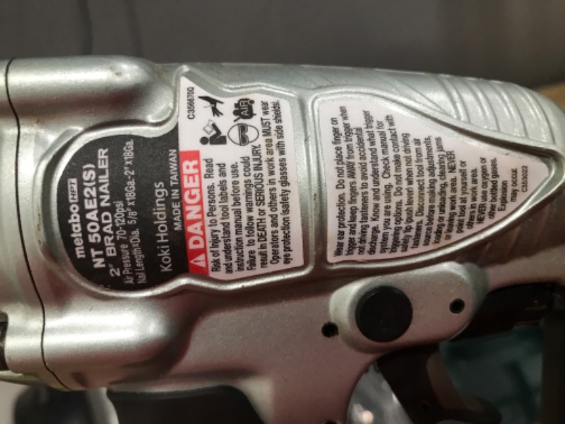 Photo 3 of ****USED OPEN BOX MAY BE MISSING HARDWARE******
Metabo HPT Brad Nailer Kit | Pro Preferred Brand of Pneumatic Nailers | 18 Gauge | Accepts 5/8 to 2-Inch Brad Nails | Ideal for Trim Work, Furniture Building & Other Finish Applications | NT50AE2 NT50AE2 Bra