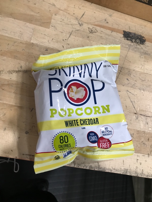 Photo 2 of ***WHITE CHEDDAR ONLY*******
SkinnyPop Popcorn Pack White Cheddar, 0.5 oz, 40 Count