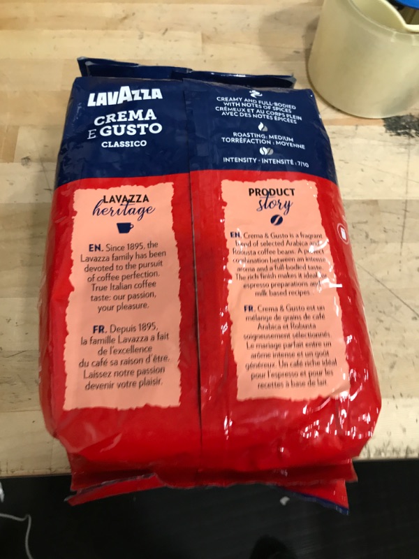 Photo 2 of *****EXP 8/30/2023******
Lavazza Crema E Gusto Whole Bean Coffee 1 kg Bag, Authentic Italian, Blended and roasted in Italy, Full-bodied, creamy dark roast with spices notes 2.2 Pound (Pack of 1) Crema e Gusto