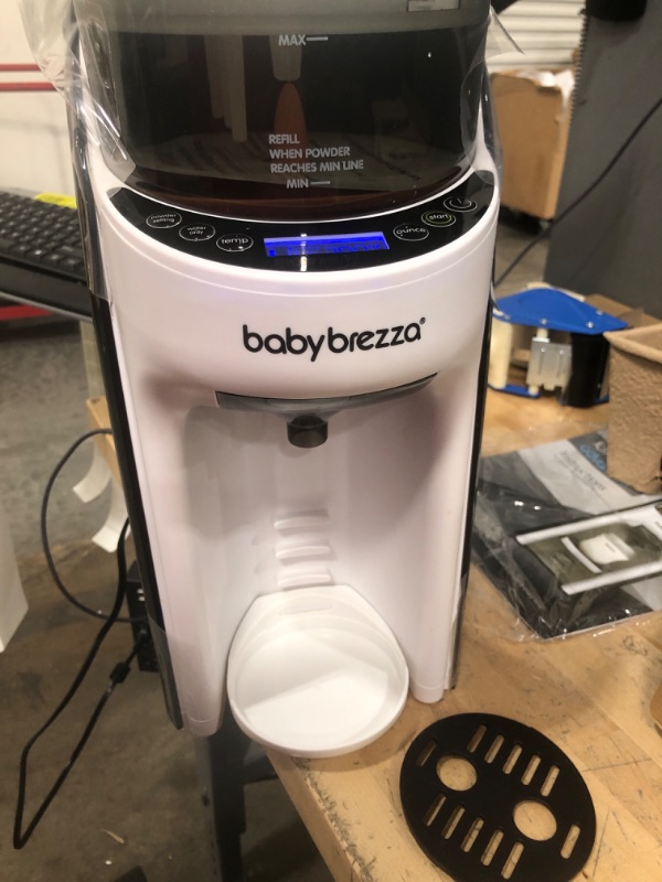 Photo 4 of ****NEW**** TESTED***

 Baby Brezza Formula Pro Advanced Formula Dispenser Machine - Automatically Mix a Warm Formula Bottle Instantly - Easily Make Bottle with Automatic Powder Blending