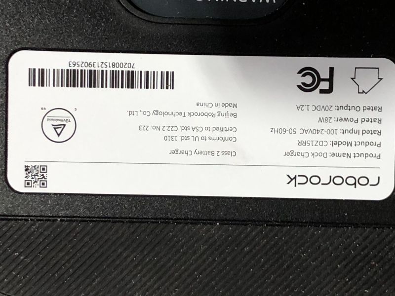 Photo 9 of ***POWERS ON - UNABLE TO TEST FURTHER***
Roborock E4 Robot Vacuum Black with Carpet Boost Optimized Edge Cleaning Systems