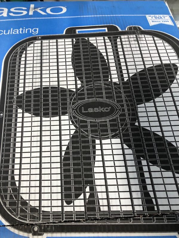 Photo 4 of **PARTS ONLY  Lasko Black Dècor Colors 20? Box Fan