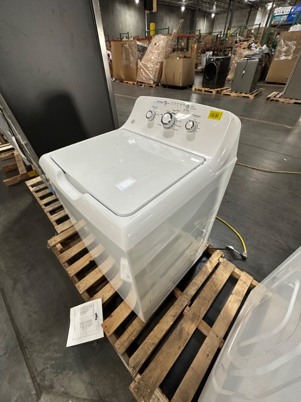 Photo 6 of GE 4.2-cu ft Agitator Top-Load Washer (White)