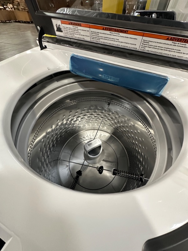 Photo 6 of Whirlpool Smart Capable w/Load and Go 5.3-cu ft High Efficiency Impeller and Agitator Smart Top-Load Washer (White) ENERGY STAR