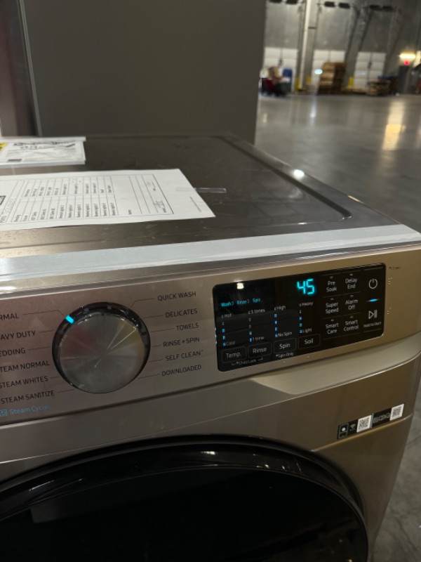 Photo 4 of Samsung 4.5-cu ft High Efficiency Stackable Steam Cycle Smart Front-Load Washer (Champagne) ENERGY STAR