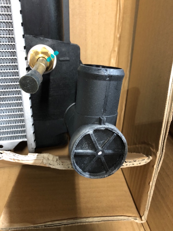 Photo 1 of Denso 221-3159 Radiator