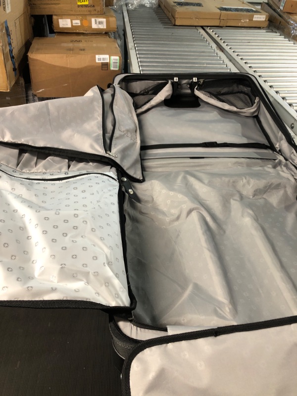 Photo 6 of **SEE NOTES AND PHOTOS**SwissGear 7895 Premium Rolling Garment Bag