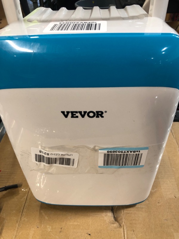 Photo 6 of **LOOKS NEW- UNABLE TO TEST**
VEVOR Mini Fridge -10 Liter/12 Can AC/DC Portable Cooler Warmer Blue