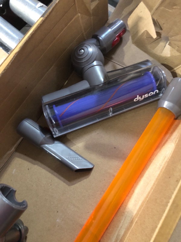 Photo 2 of **USED BUT LOOKS NEW**
Casdon Dyson Cordless Vacuum | Interactive Toy Dyson Vacuum For Children Aged 3+ | Includes Working Suction For Realistic Play