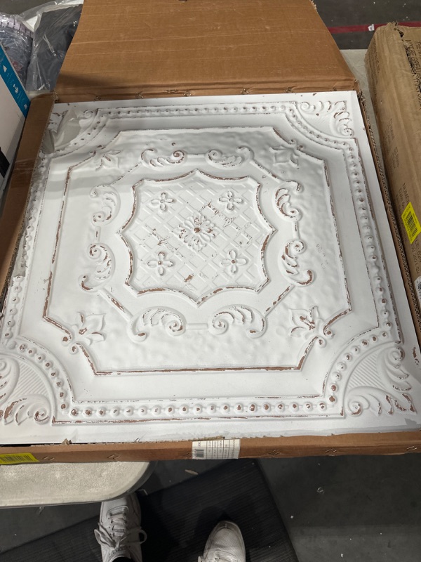 Photo 2 of 10 Pack From Plain To Beautiful In Hours DCT04 Elizabethan Shield PVC 2' x 2' Lay-in