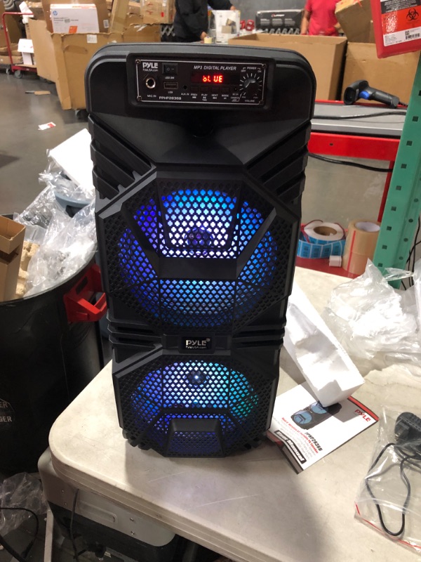 Photo 3 of (didnt fully test) Pyle Bluetooth PA Speaker System - 600W Rechargeable Outdoor Bluetooth Speaker Portable PA System w/ Dual 8” Subwoofer 1” Tweeter, Microphone In, Party Lights, USB, Radio, Remote - Pyle PPHP2836B Speaker System Speaker System