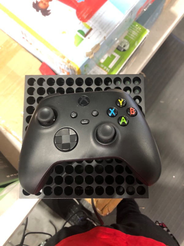 Photo 4 of (dirty) Xbox Series X Console (Renewed)