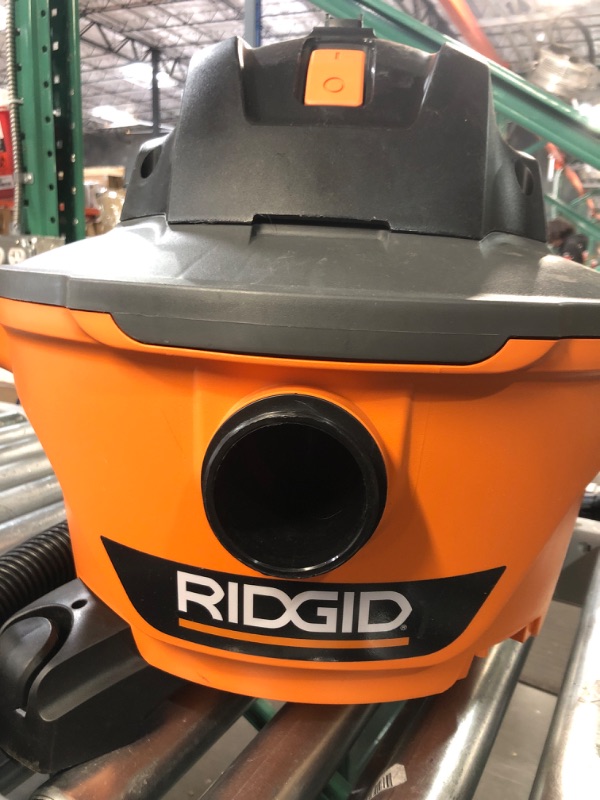 Photo 2 of (Used) RIDGID 6 Gallon 3.5 Peak HP NXT Wet/Dry Shop Vacuum with Filter, Locking Hose and Accessories