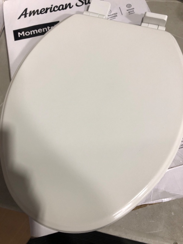 Photo 3 of * used item * good condition *
American Standard Moments Wood White Elongated Soft Close Toilet Seat