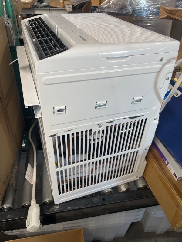 Photo 1 of DAMAGED**Hisense 700-sq ft Window Air Conditioner with Remote