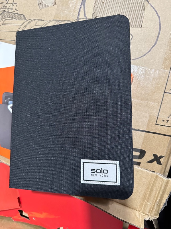 Photo 3 of *USED* Solo New York Velocity Universal Tablet Case with Camera, Navy, One Size
