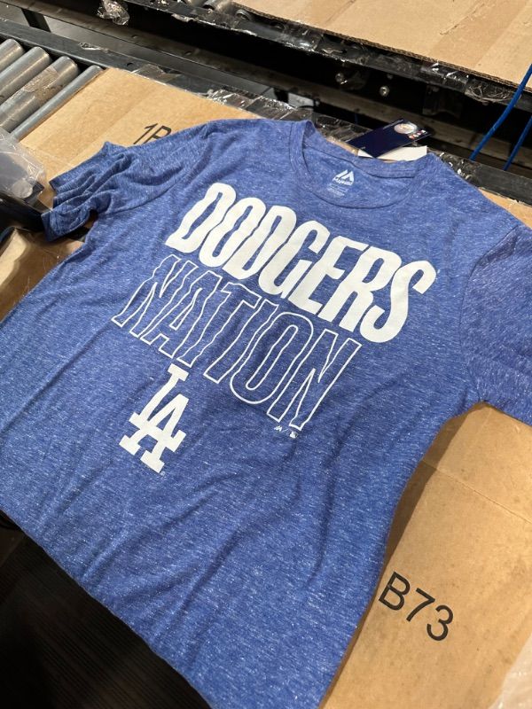 Photo 1 of LA DODGERS' SHIRTS   XXL