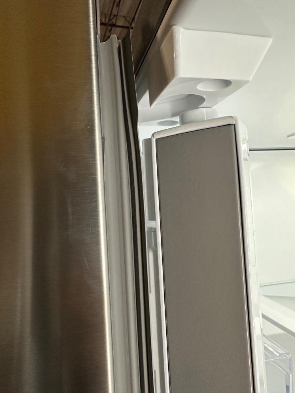 Photo 9 of Frigidaire 27.8-cu ft French Door Refrigerator with Ice Maker