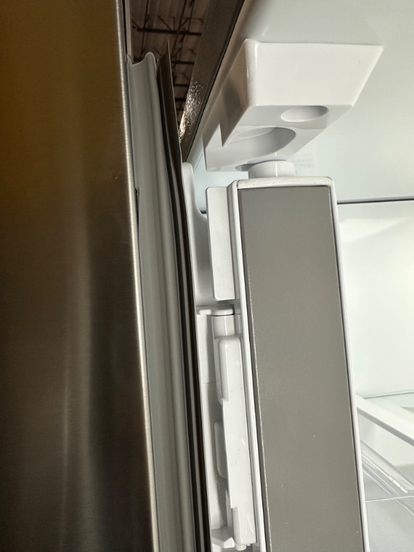 Photo 8 of Frigidaire 27.8-cu ft French Door Refrigerator with Ice Maker