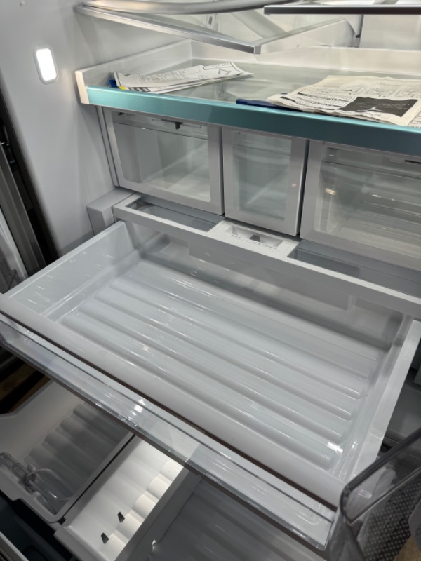 Photo 10 of Whirlpool 26.8-cu ft French Door Refrigerator with Dual Ice Maker (Fingerprint Resistant Stainless Steel)