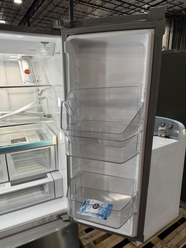 Photo 8 of Whirlpool 26.8-cu ft French Door Refrigerator with Dual Ice Maker (Fingerprint Resistant Stainless Steel)