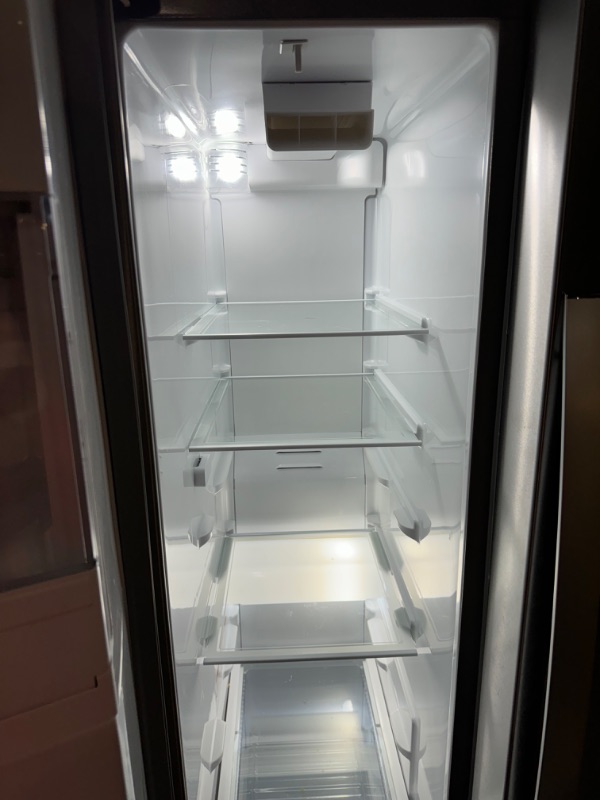 Photo 6 of Whirlpool 28.4-cu ft Side-by-Side Refrigerator with Ice Maker (Fingerprint Resistant Stainless Steel)
