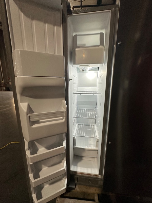 Photo 10 of Whirlpool 24.6-cu ft Side-by-Side Refrigerator with Ice Maker